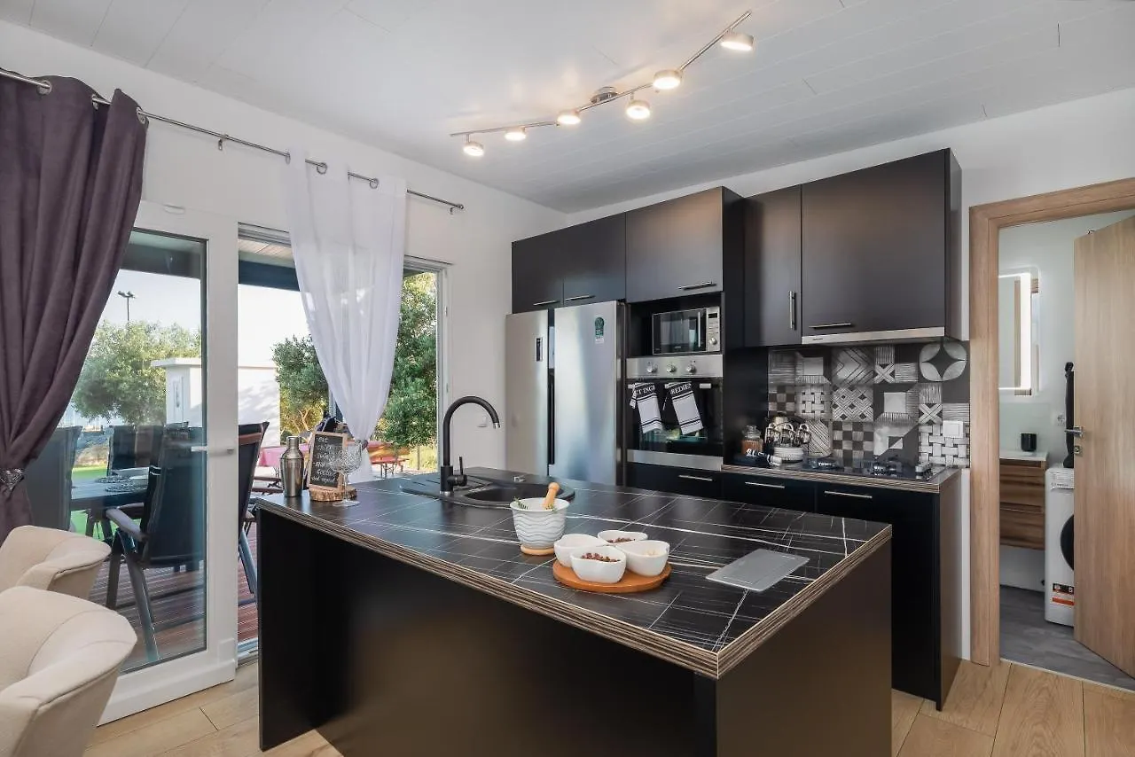 Private Holiday Resort Lumianni - 2 Houses Kastela